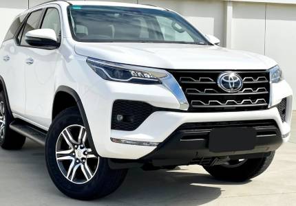 Toyota  Fortuner Car